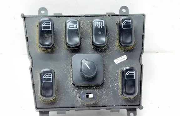 Mercedes-Benz ML W163 Central console control unit 195236