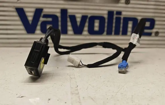USB socket connector