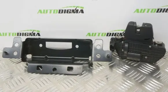 Peugeot 208 Tailgate/trunk/boot lock/catch/latch 9684648680