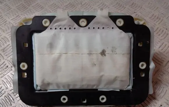 Passenger airbag
