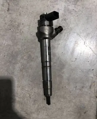 Fuel injector