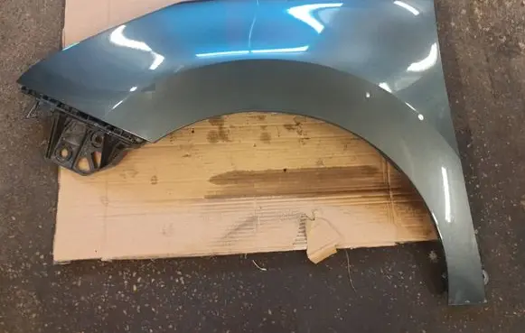 Peugeot 5008 Fender