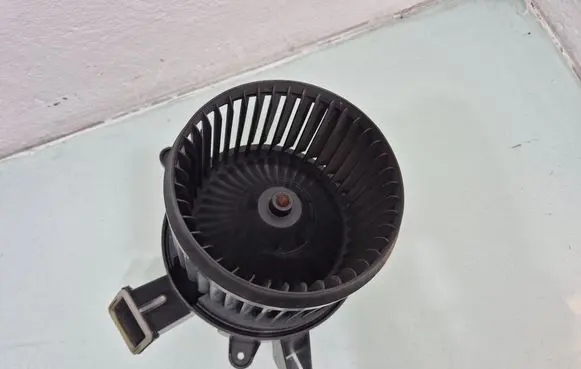 Jeep Renegade Heater fan/blower 5T6130100