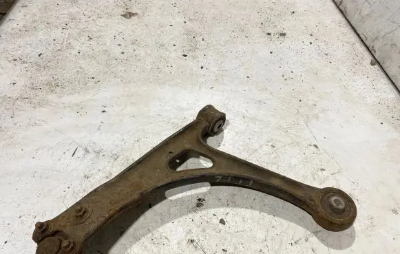 Audi TT Mk1 Front lower control arm/wishbone