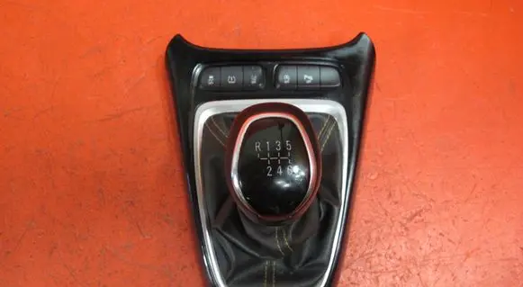 Opel Crossland X Gear lever shifter trim leather/knob 