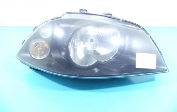 Seat Ibiza III (6L) Headlight/headlamp IMPRK1171081