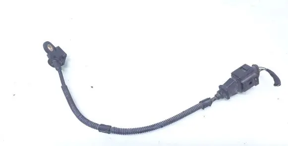 Volkswagen PASSAT B7 Camshaft position sensor 9805940