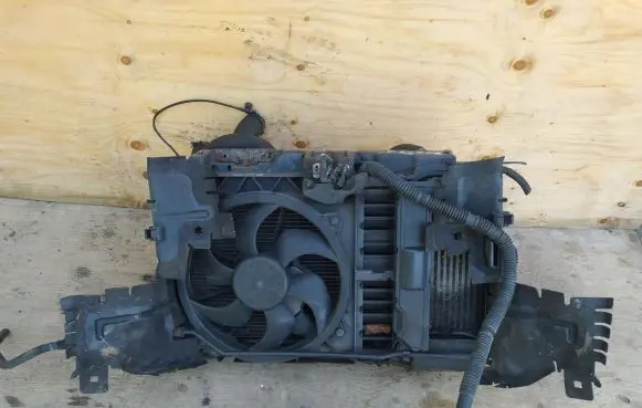 Citroen C5 Radiator support slam panel