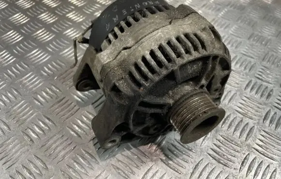 Opel Frontera B Generator/alternator 90506202 0123500008