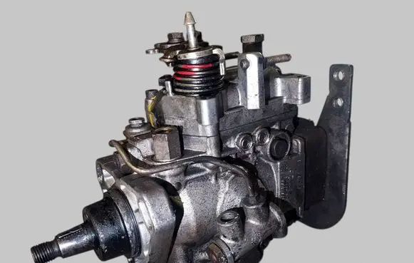 Ford Escort Fuel injection high pressure pump 0460494122 R125 84889733