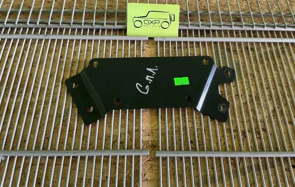 Mercedes-Benz G W461 W463 1st Gen Front door coupe exterior handle/bracket A4637221316