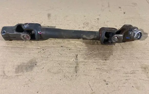 Nissan Qashqai Steering column universal joint 