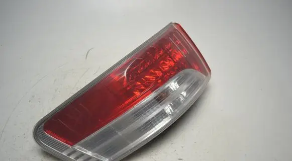 Toyota Avensis T270 Rear/tail lights 446GPP20RT