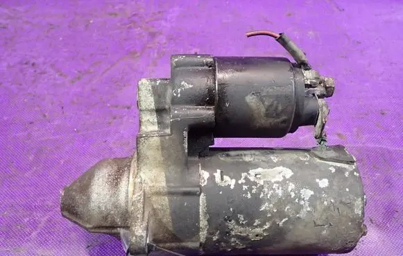 Opel Astra G Starter motor 0001107077