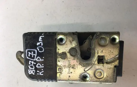 Peugeot 807 Front door lock