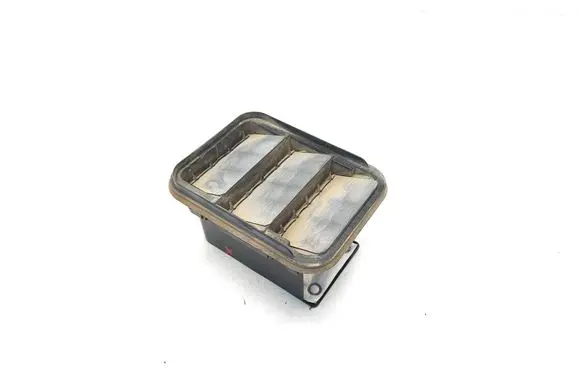 Nissan Murano Z52 Quarter panel pressure vent 768043ja0a