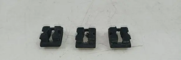 Front bumper splitter molding