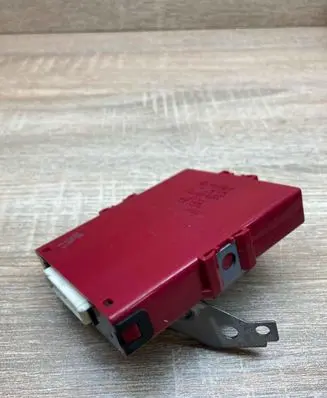 Toyota Prius (XW20) Gateway control module 8911147040 2324005280 Used