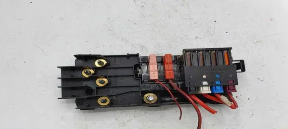 Mercedes-Benz ML W164 Fuse module 2115452601 013948411