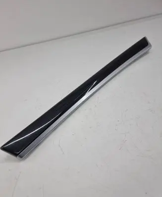 BMW 5 F10 F11 Dashboard glove box trim 509486