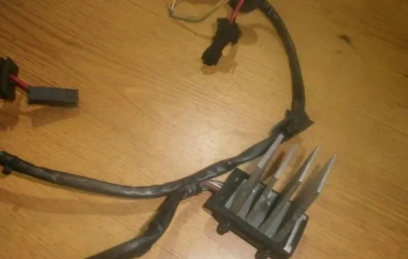 Saab 9-5 Heater blower motor/fan resistor 