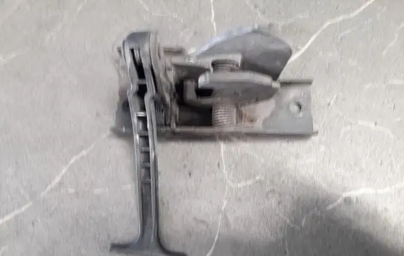 Mercedes-Benz E W211 Engine bonnet/hood lock/latch loop/hook 2118870327