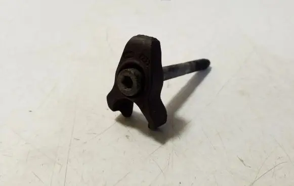 Land Rover Evoque I Fuel Injector clamp holder