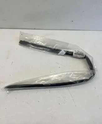 Toyota Avensis T270 Front bumper splitter molding 53381-05080