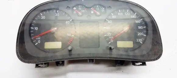 Volkswagen Golf IV Speedometer (instrument cluster) 1J0919860B