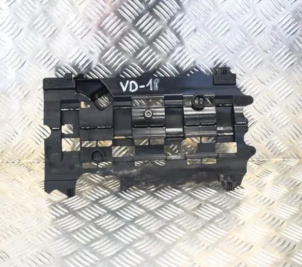 Volvo V70 Other engine bay part 31359659