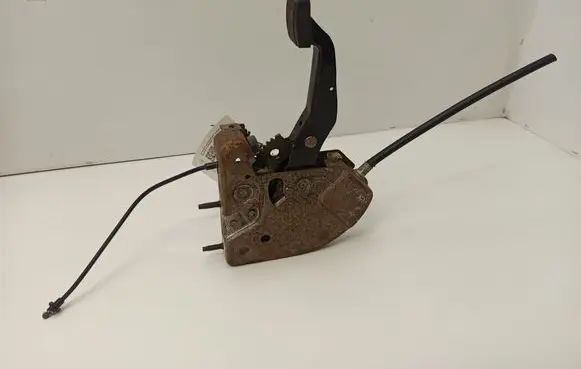 Cadillac CTS Handbrake/parking brake lever assembly 25735722
