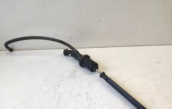 Peugeot 308 SW Clutch master cylinder 9673765980 2932