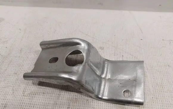 Ford Mustang V Radiator mount bracket 7R3Z16153A