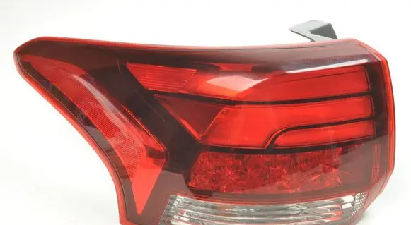 Mitsubishi Outlander Rear/tail lights