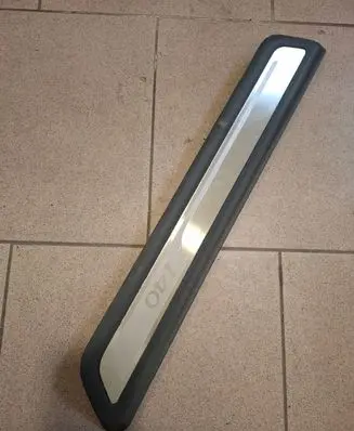 Hyundai i40 Front sill trim cover 85883-3Z100