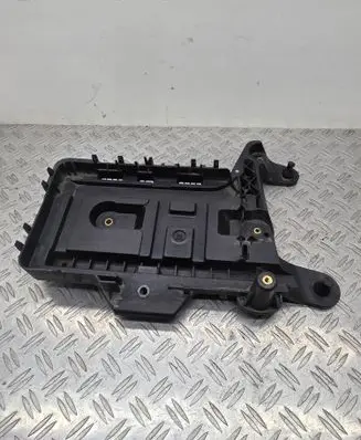 Skoda Superb B6 (3T) Battery tray 1K0915333