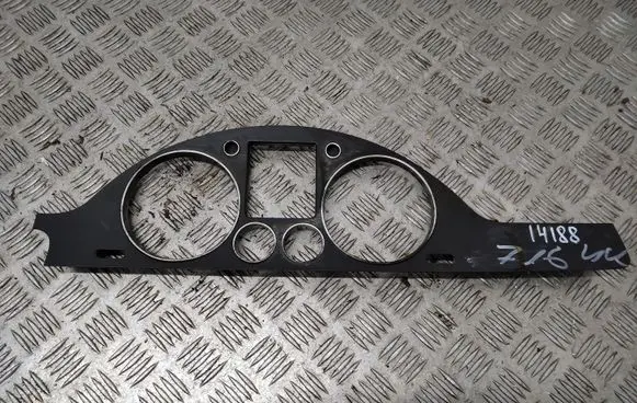 Dashboard trim