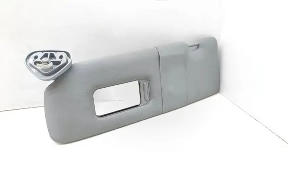 BMW 1 E81 E87 Sun visor 7120559