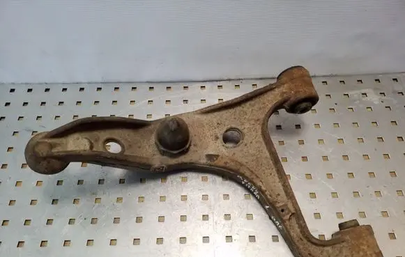 Suzuki Grand Vitara II Rear upper control arm/wishbone