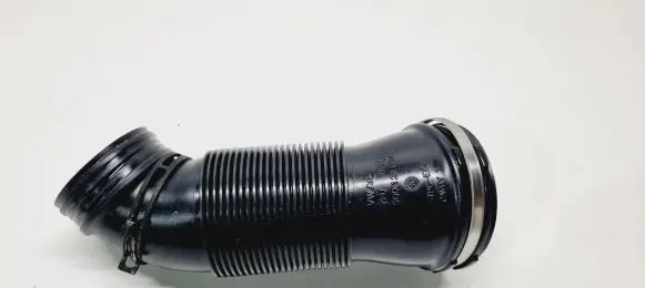 Skoda Karoq Air intake hose/pipe 5Q0129684E