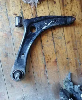 Mitsubishi Outlander Front lower control arm/wishbone