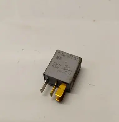 Toyota Avensis T250 Other relay 9008087019