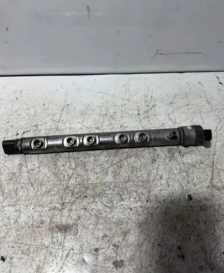 BMW 1 F20 F21 Fuel main line pipe 7809127 8647431 0445214182