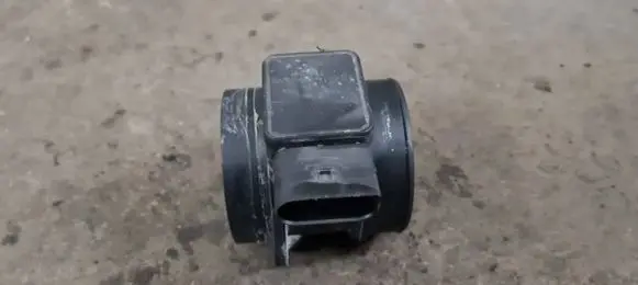 Volvo S40, V40 Mass air flow meter 30611533