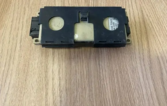 Volkswagen Touran I Phone control unit/module 1K0035729E 125235 28W06