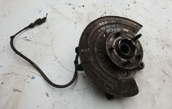 Lincoln LS Rear wheel bearing hub 