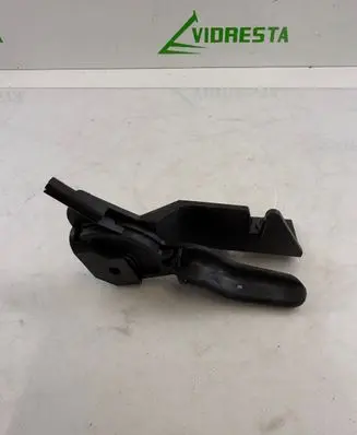 Opel Corsa D Engine bonnet (hood) release handle 13186909 511697042