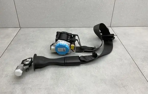 Opel Insignia B Front seatbelt 23465047