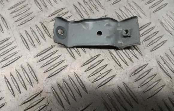 Audi Q5 SQ5 Fender mounting bracket 80A821471
