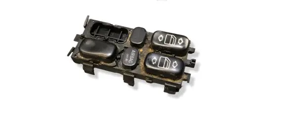 Mercedes-Benz A W168 Electric window control switch 1688206510 03753130